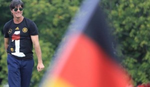 Umjubelter Bundestrainer in Berlin - und der Welt. (Bild: dpa)