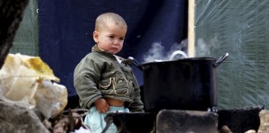 In syrische Flüchtlingslagern leben viele Kinder unter schlimmen Bedingungen (Bild: dpa)