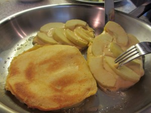 Apfel-Pfannkuchen (6)